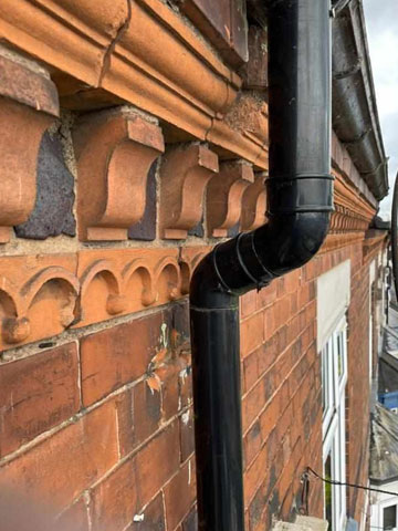Gutter cleaning Devizes